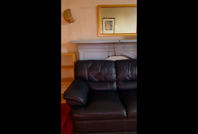 Large double bedroom, mins from Uni Main Photo