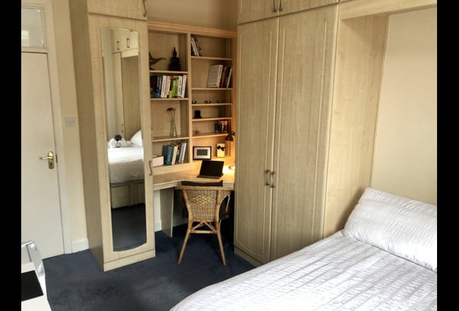 Video 1: Desk and double bed