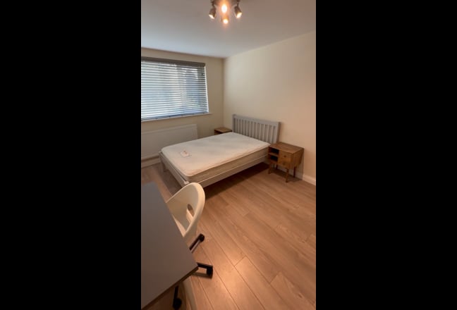 Large Double Room in Mapperley 500 inc All Bills Main Photo