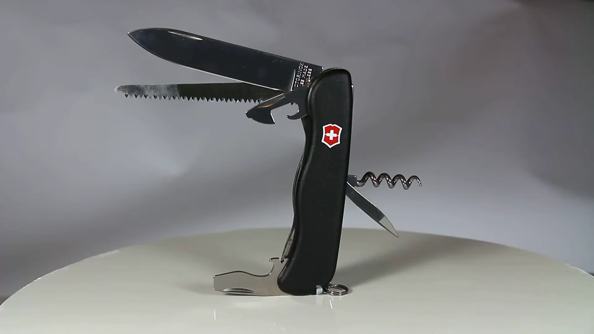 Складной нож Victorinox (Швейцария) из серии Forester. Артикул