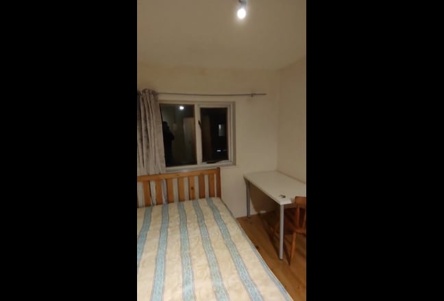 Spacious double bedroom in Kensal Green Main Photo