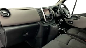 RENAULT TRAFIC 2019 (19)