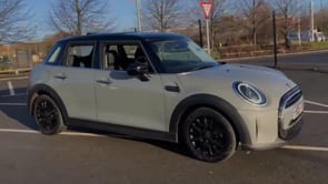 MINI HATCHBACK 2022 (22)