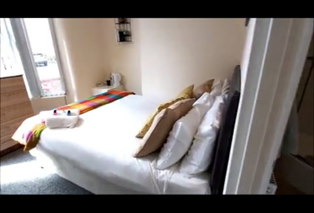 Video 1: Room 4 - Ensuite Double Room