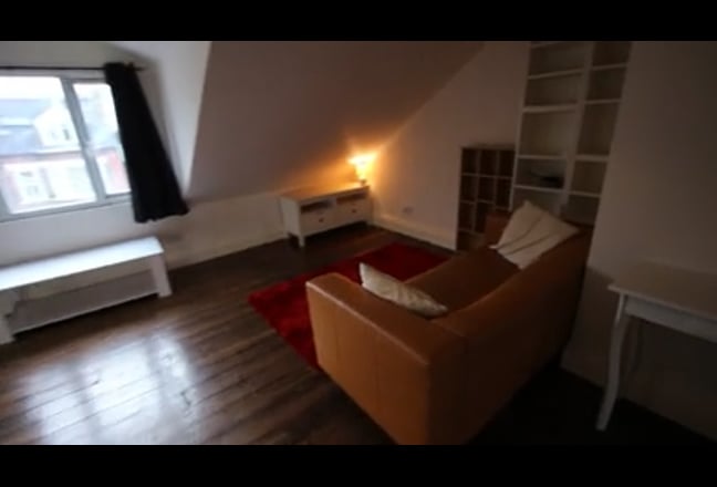 1br flat in the heart of Finchley Central quiet st Main Photo