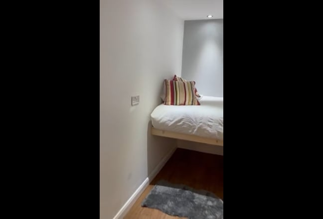 Self contained annex Main Photo