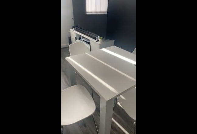 Double room en-suite available immediately move in Main Photo