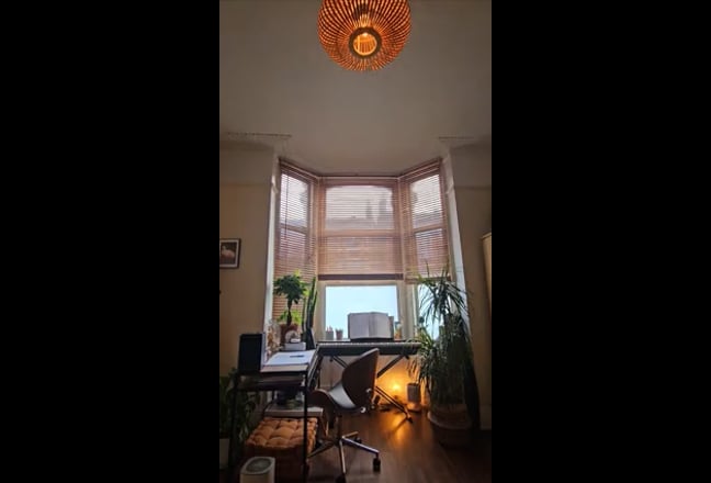 Furnished 1 double bed 1 min from tube Main Photo