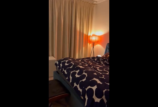 Stunning huge georgian room In superb location Main Photo