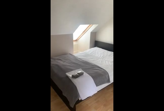 Cosy En Suite Room in Friendly Home Main Photo