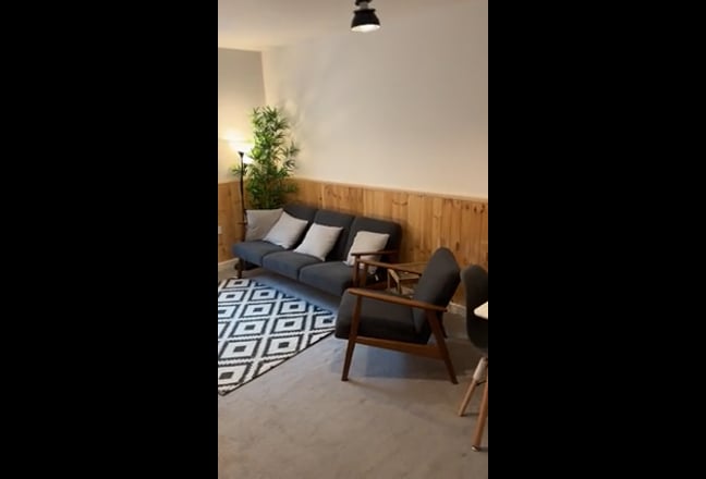 2 Luxurious Double EnSuites in 2 Bed Flat. CV1 Main Photo
