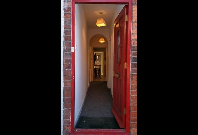 Room to let Main Photo