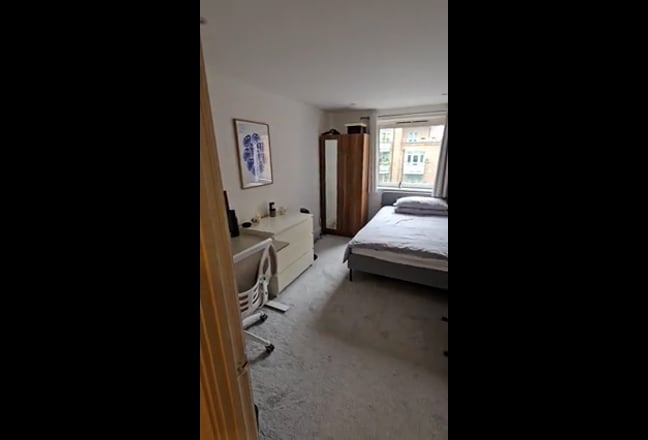 Double room w/ private bathroom in Pimlico Main Photo