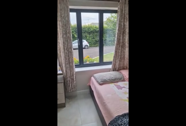 Studio flat in a detached house Main Photo