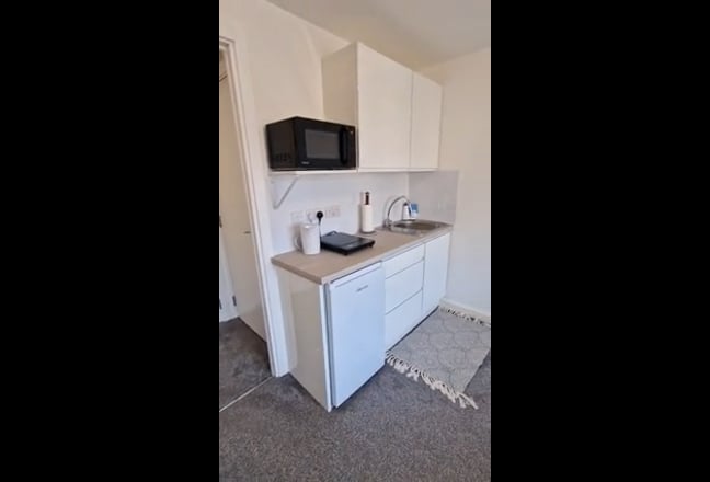 🏠 Self-Contained Studio Flat 🏠 Main Photo