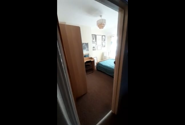 Furnished private room for rent Main Photo