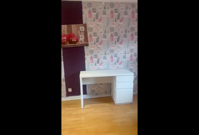1 large  double room available  Main Photo