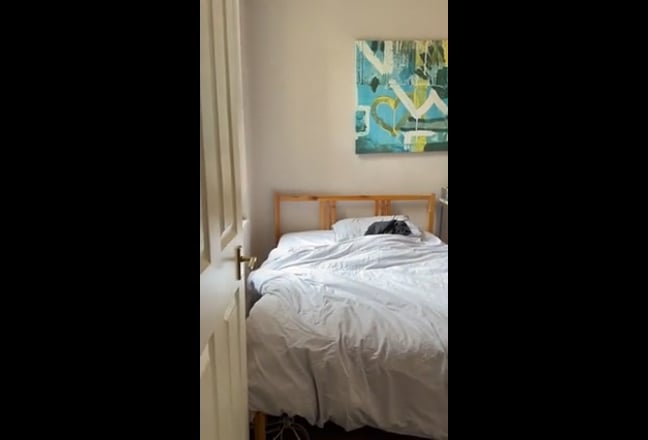 Vibey Double-bed Room in Spacious Houseshare :) Main Photo