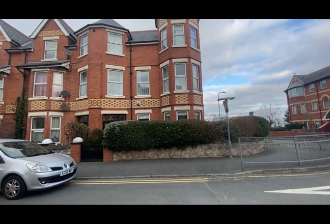 Fully furnished large double rooms x1  Main Photo