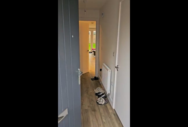 Ensuite double room with parking and 1gb broadband Main Photo