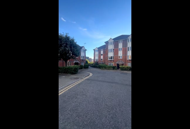 Stylish, Central Two-Bedroom Flat in Caledonian Ro Main Photo