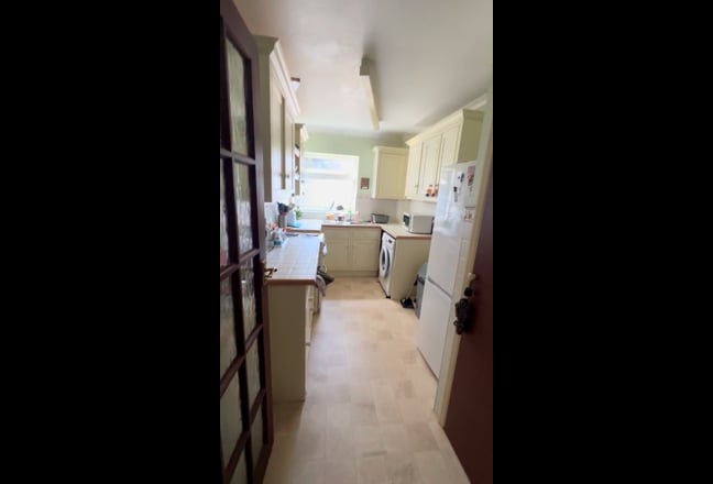 Uni Students, Bright Furnished Double Room Main Photo
