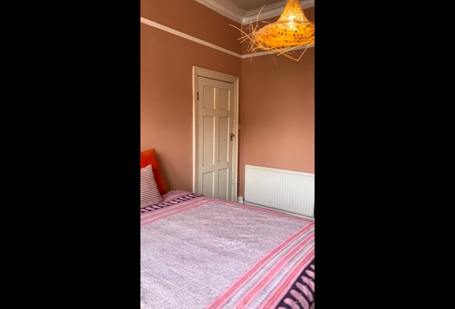 Your Peaceful Base Just 16 mins from the City!  Main Photo