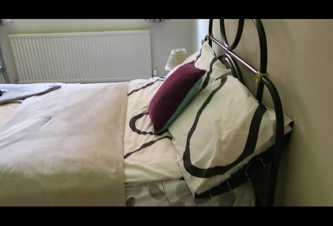 Fab Oldtown Flatshare-Luxury bedroom Main Photo