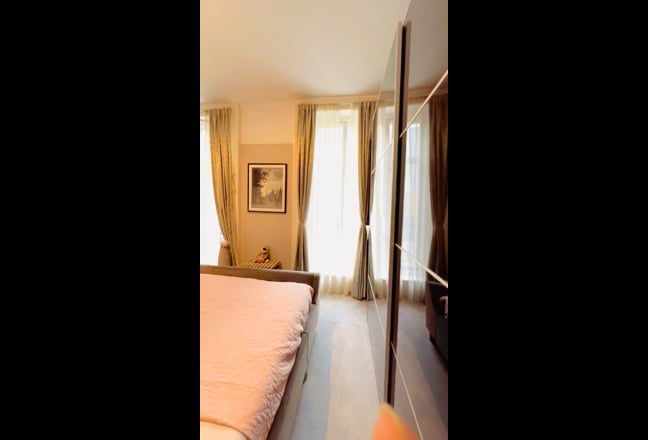 Master Bedroom near London eye zone1 ,£600/week   Main Photo