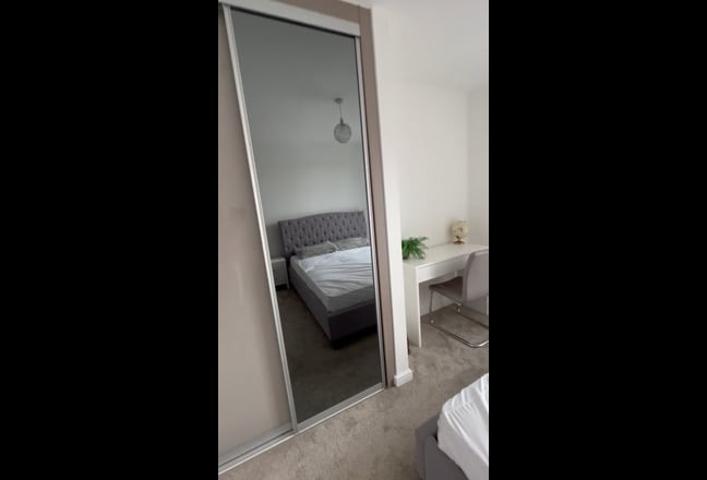 Video 1: Your bedroom 