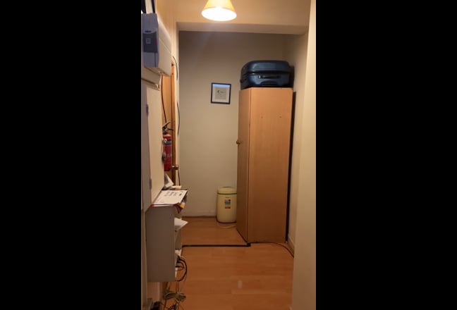 Bright and spacious room with balcony Main Photo