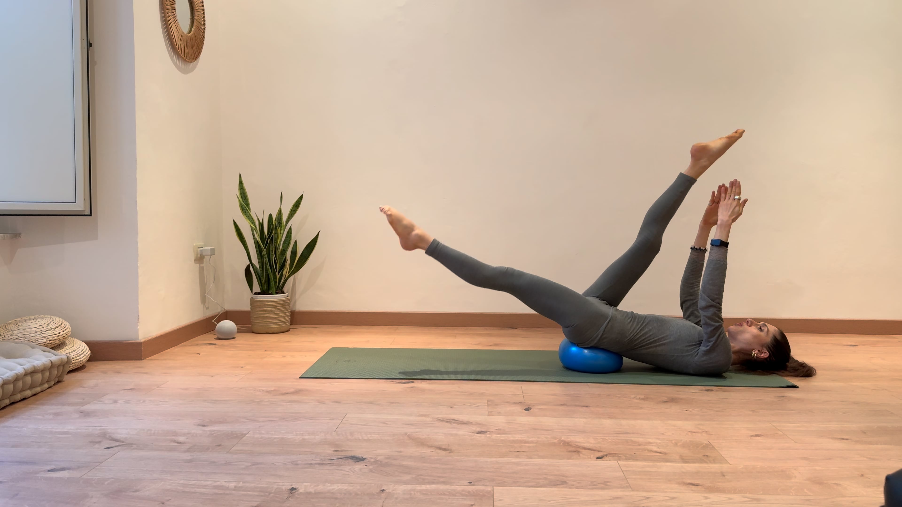 I’m Grounded & Focused- 18 min Pilates Core work