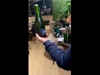 Champagne Sabreren op de laatste avond!