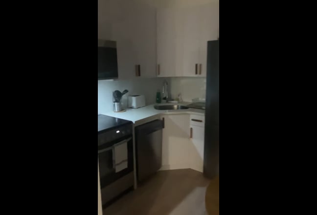 Apartment in Ridgewood Main Photo