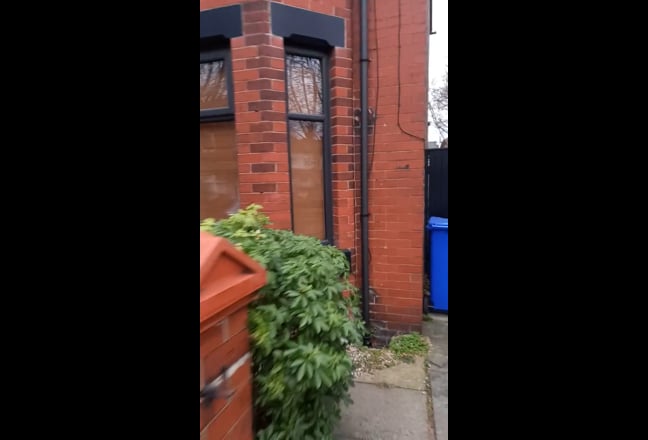 Family Home; 4 Bed, 2 Bath, Fully Furnished House Main Photo