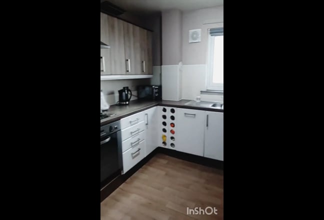 3rd floor | spacious double bedroom Main Photo