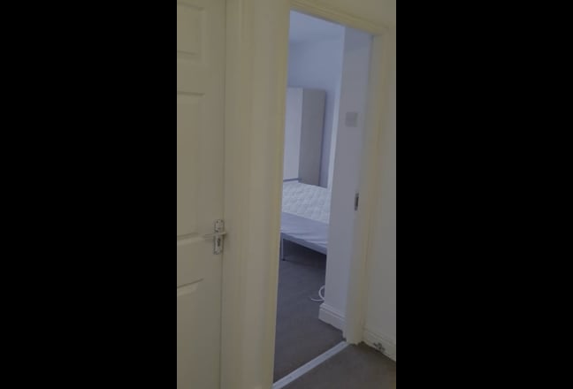 Video 1: Lounge