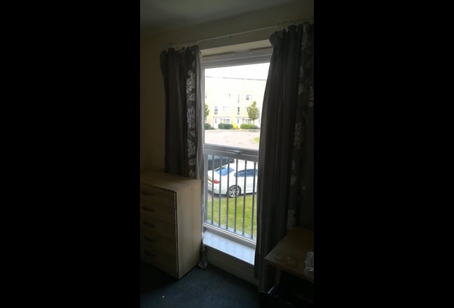 Single Room with  Bath room Hatfield Business Park Main Photo