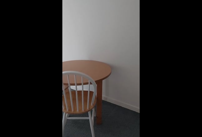 Postgrad Students Cosy Room 150 M Monument Main Photo