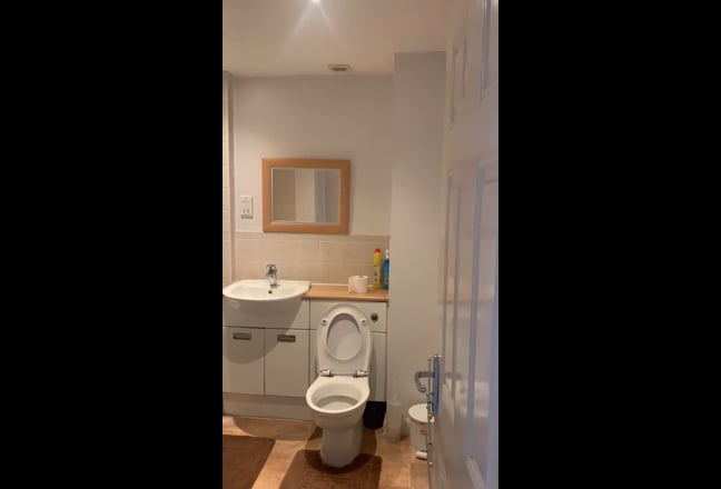 Cozy Queen Size Double Room  Main Photo