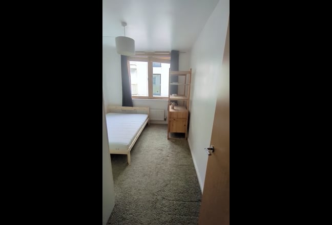 Room in Harbourside  Main Photo