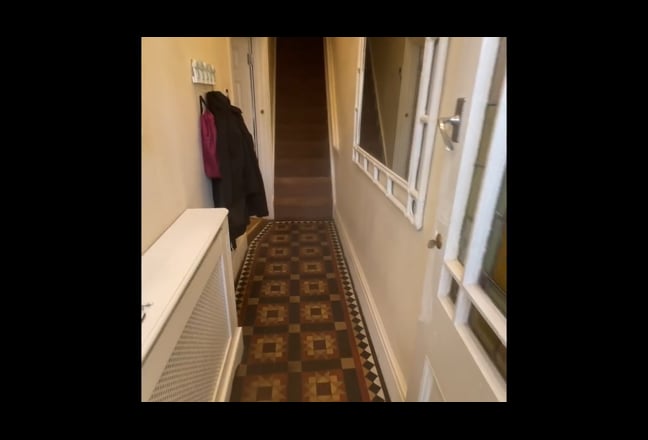 Video 1: Large double ensuite room