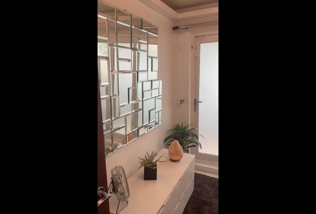Video 1: KITCHEN