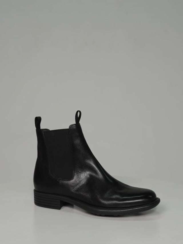 DIAL / Black