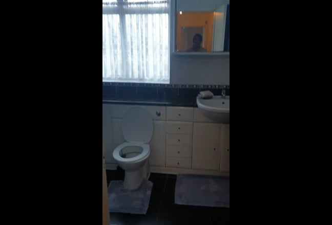 Double room 20mins to city centre  Main Photo