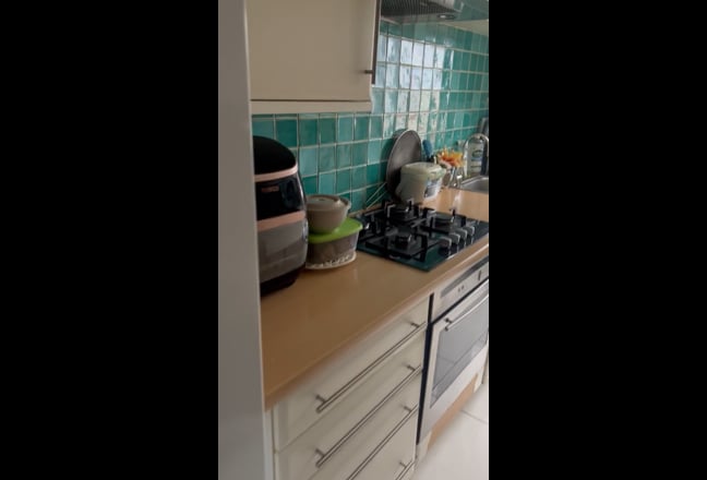 Available - Double Room - Female Only Main Photo