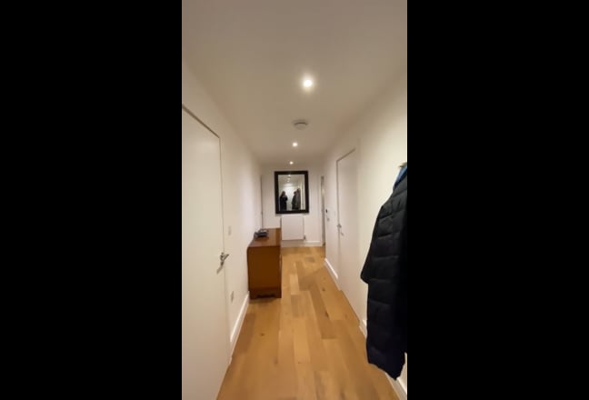 Double Room with En-suite Main Photo