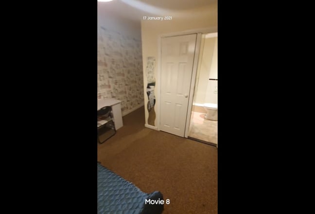 Doubles with Ensuite Nr Hospital & Business Park Main Photo