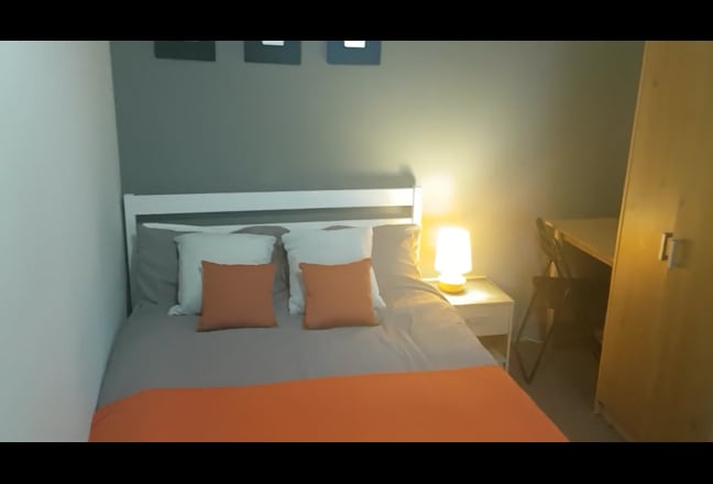 Video 1: Gorgeous large double room
