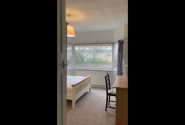 Double bedroom Ensuite  - Headington  OX3 Main Photo